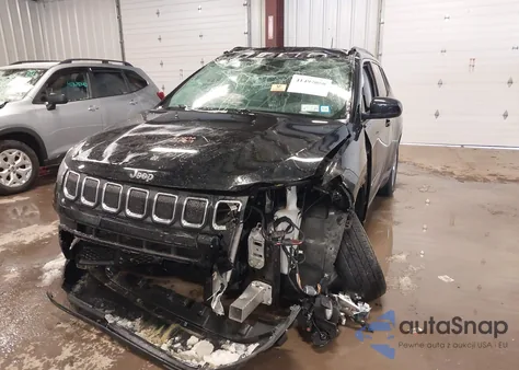2022 Jeep Compass Latitude Fwd from USA, damaged, VIN 3C4NJCBB6NT229649